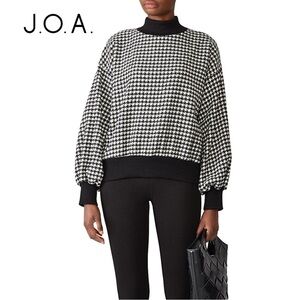 NWOT J.O.A. Houndstooth Wool Blend Sweater